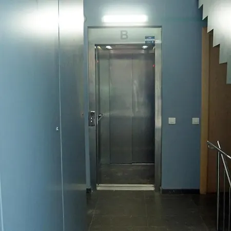 아파트 My Space Pool Center *