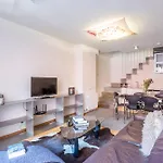 公寓 My Space Pool Center *