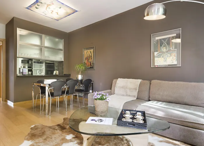 My Space Pool Center Lejlighed Barcelona
